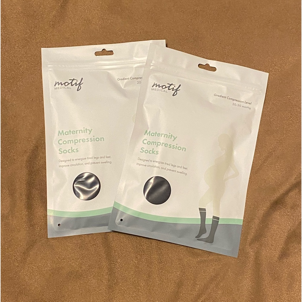 Motif Compression Socks
